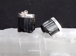 Sch�rl-Anh�nger gro� schwarzer Turmalin